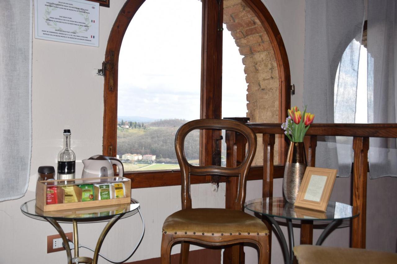 B&B Osteria Del Vicario Чертальдо Экстерьер фото