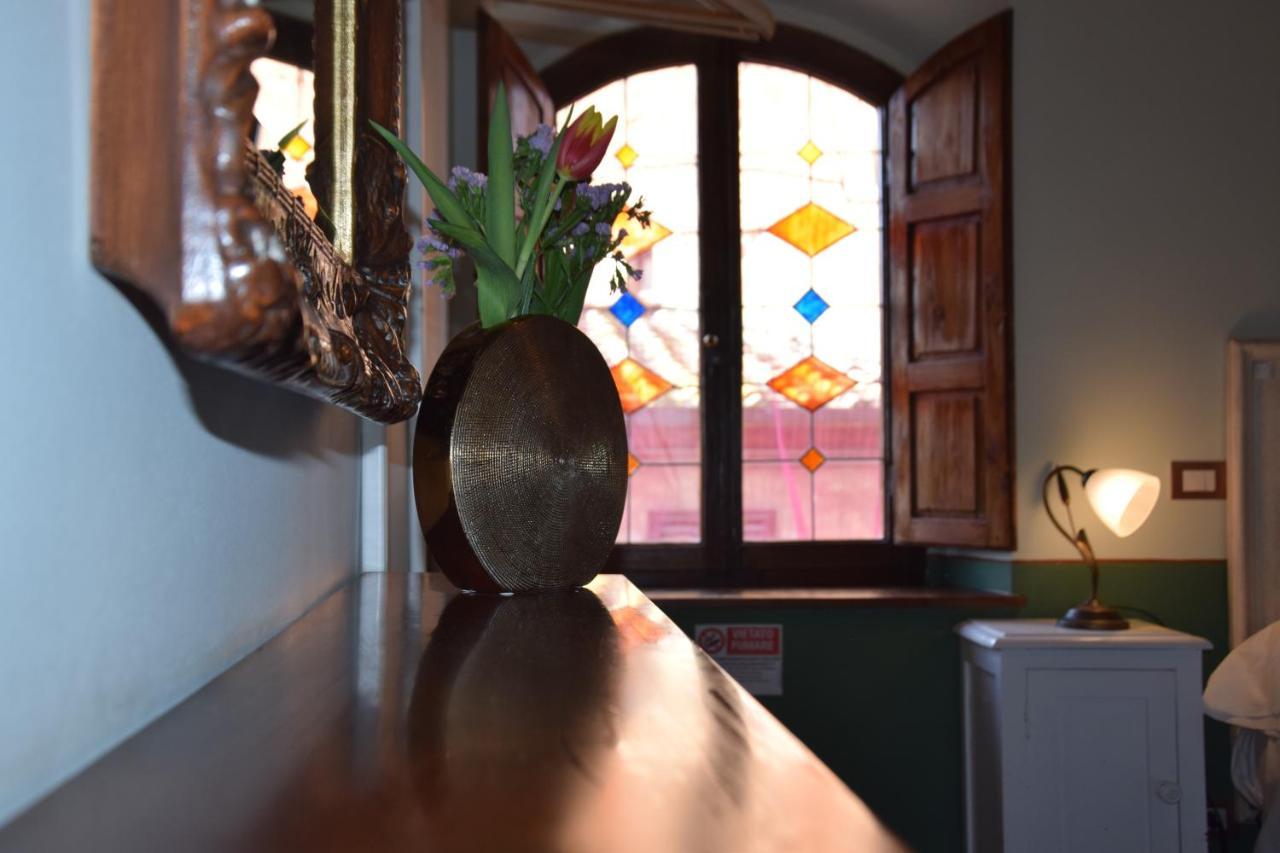B&B Osteria Del Vicario Чертальдо Экстерьер фото