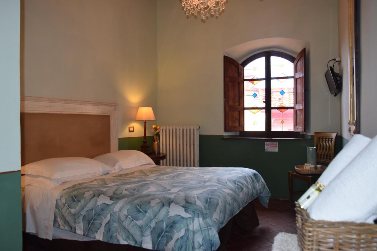 B&B Osteria Del Vicario Чертальдо Экстерьер фото