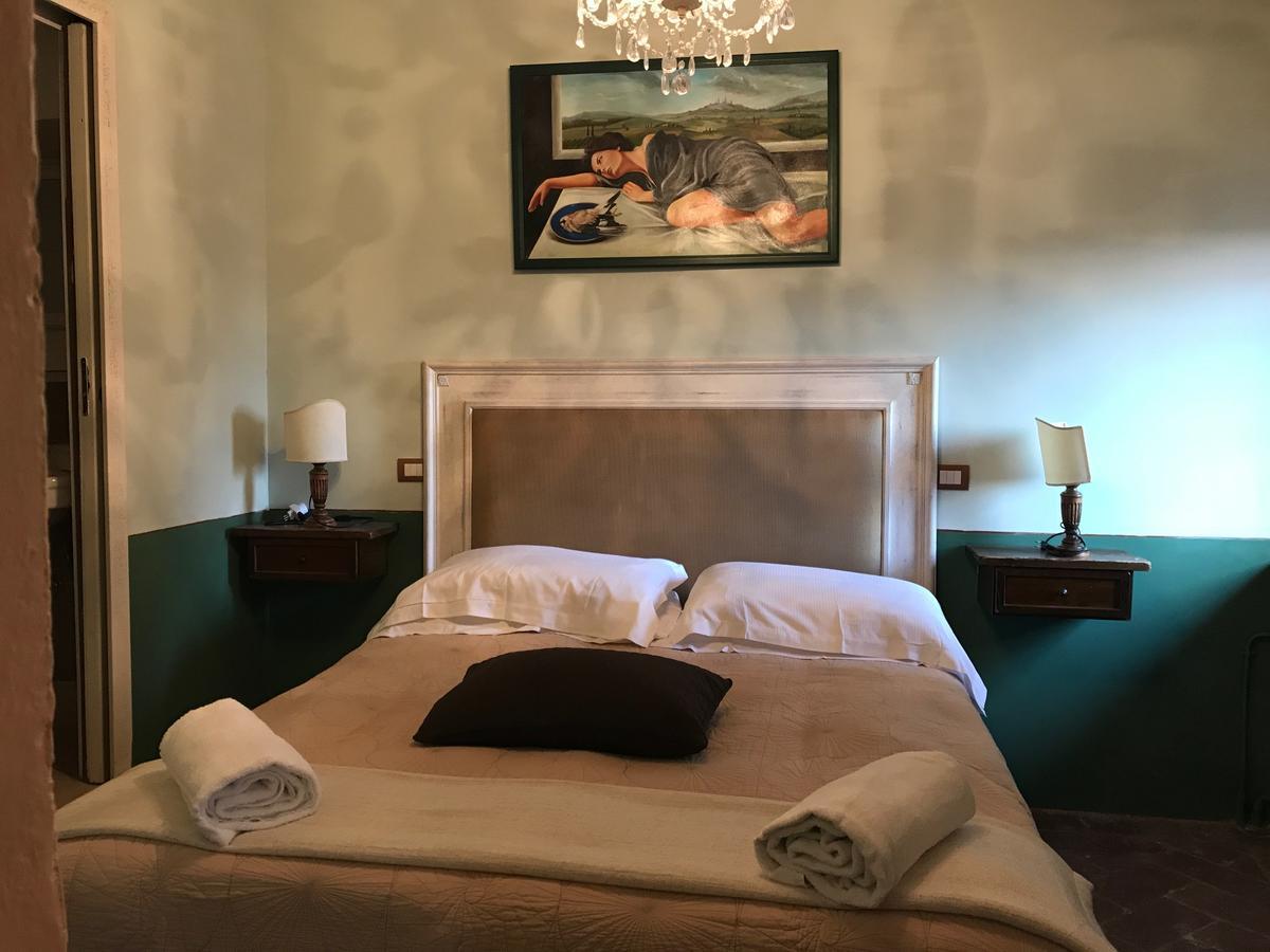B&B Osteria Del Vicario Чертальдо Экстерьер фото
